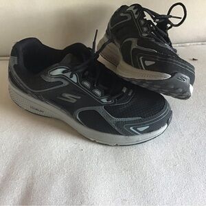 Skechers Men's Black and Gray Athletic Shoes